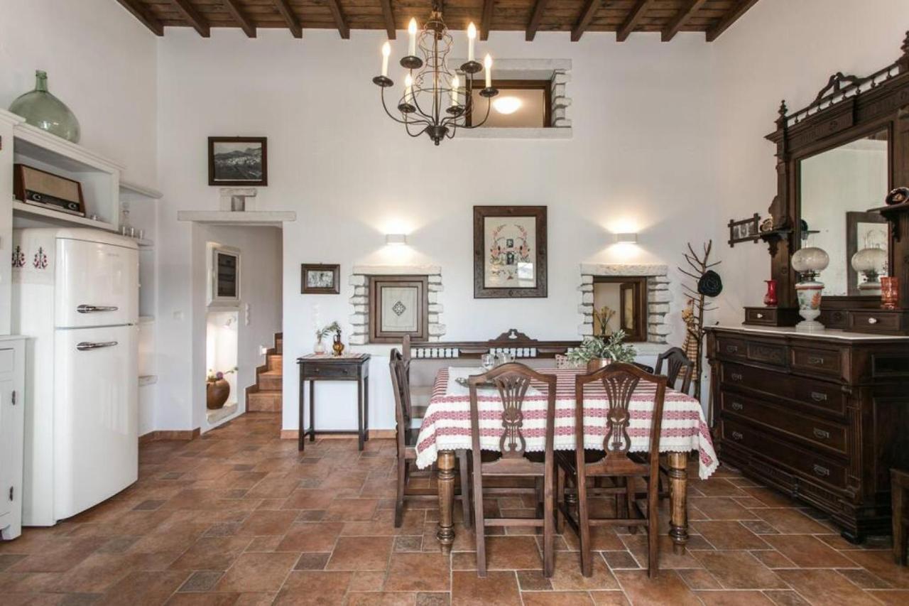 Traditional Inn Pirethron Apérathos Екстериор снимка