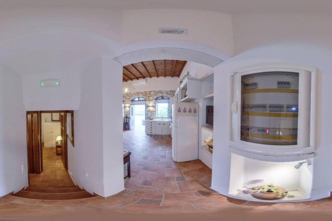 Traditional Inn Pirethron Apérathos Екстериор снимка