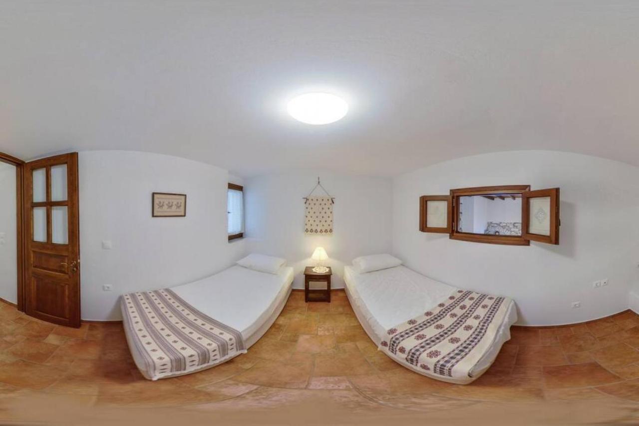 Traditional Inn Pirethron Apérathos Екстериор снимка
