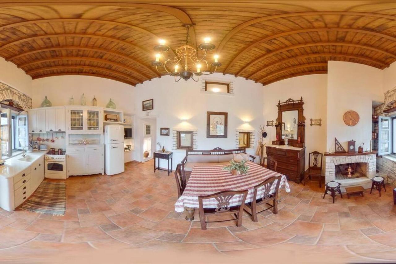 Traditional Inn Pirethron Apérathos Екстериор снимка